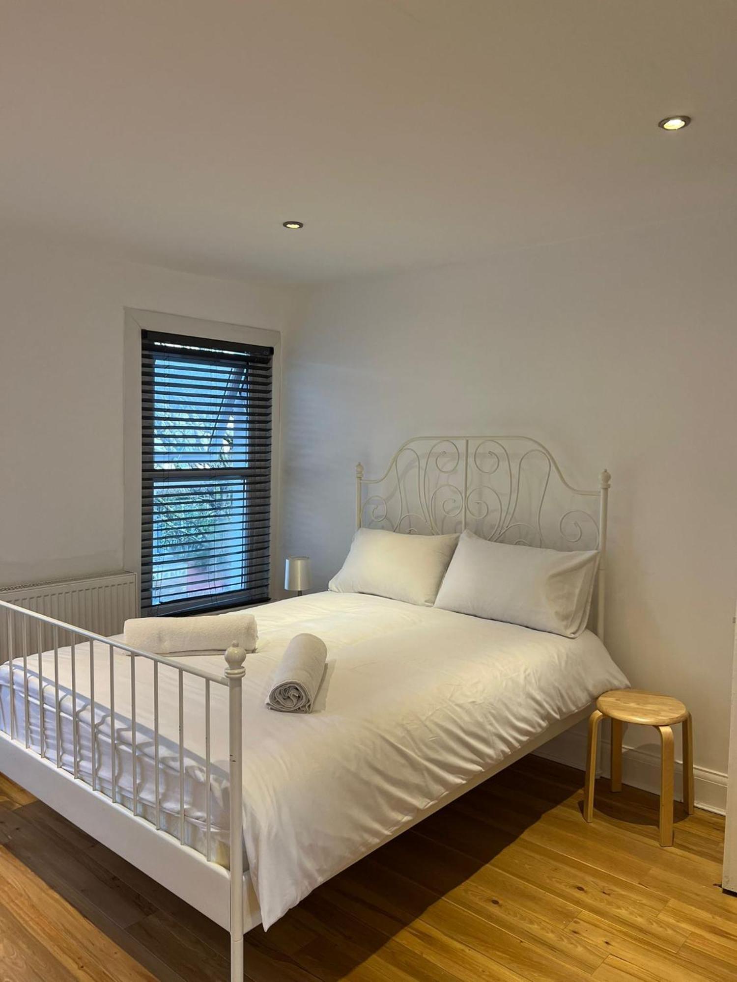 93 West Road Hotell London Eksteriør bilde