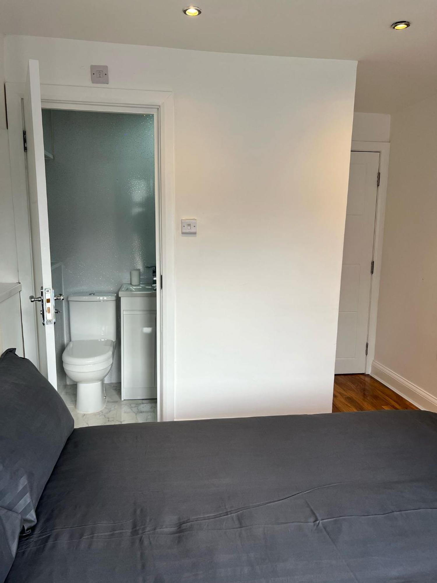 93 West Road Hotell London Eksteriør bilde