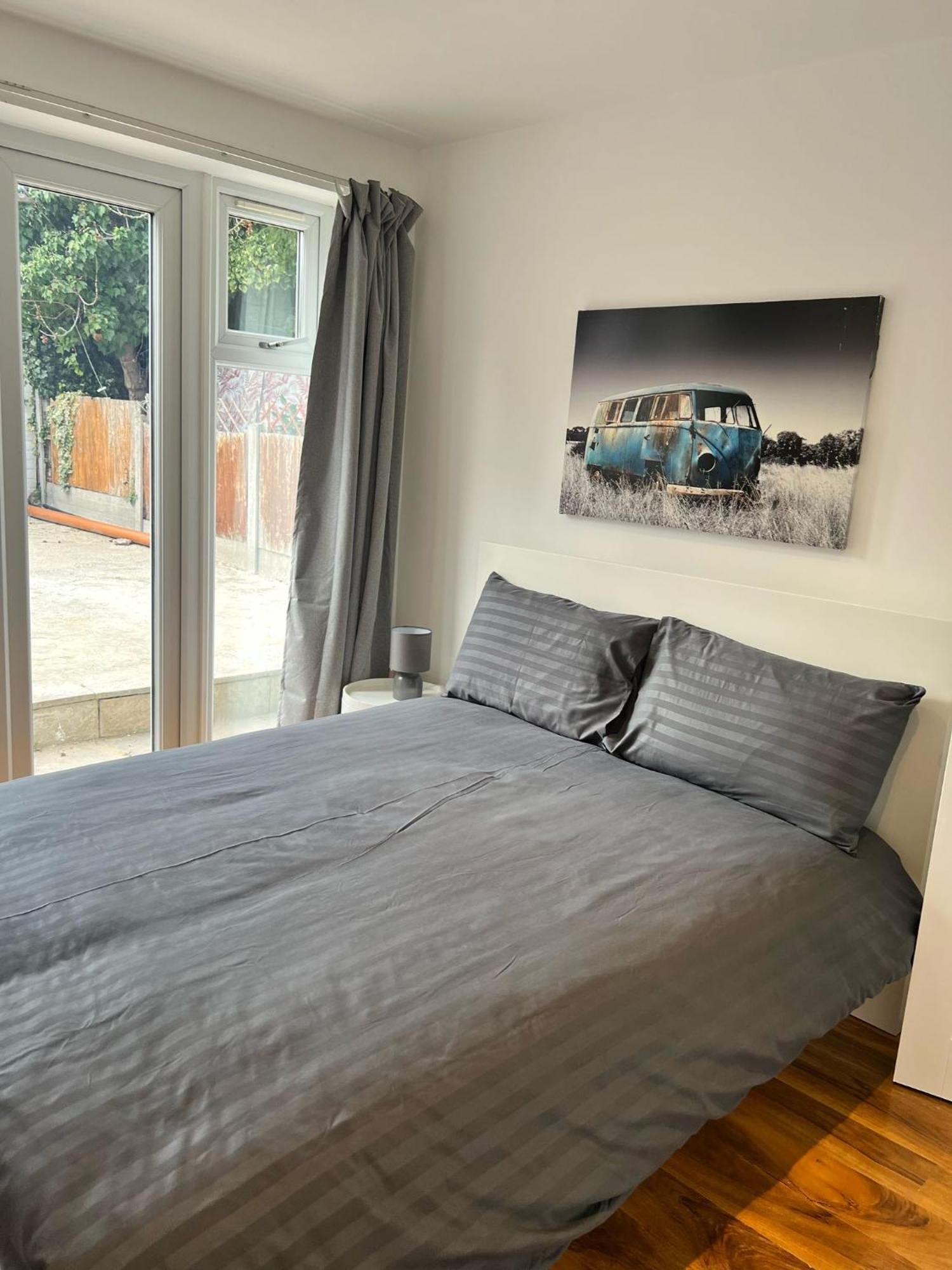 93 West Road Hotell London Eksteriør bilde