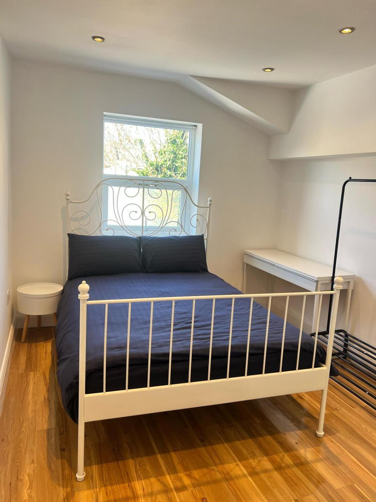 93 West Road Hotell London Eksteriør bilde